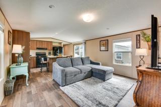 2 Mi to Ocean! Family-Friendly Emerald Coast Haven - 0