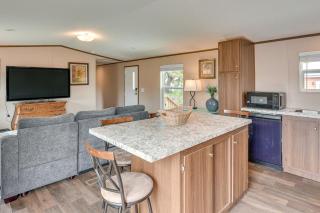 2 Mi to Ocean! Family-Friendly Emerald Coast Haven - 3