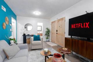 Movie Night 4BR Home with Projector Games & BBQ - 7