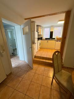 Monteurswohnung Nähe Korbach mit 1 Schlafzimmer, Parkplatz - Wohnung 2 von 3 - 6