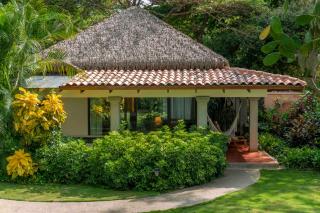 Beachfront Suites by Hotel Capitán Suizo - Tamarindo - 6