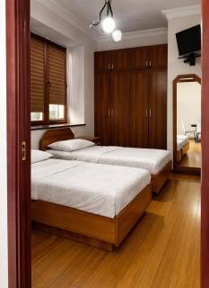 Apartments And Hotel California - 7