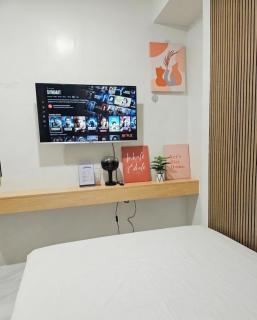 Cebu Uptown Stay with Wifi, Netflix near Supermarket - 7