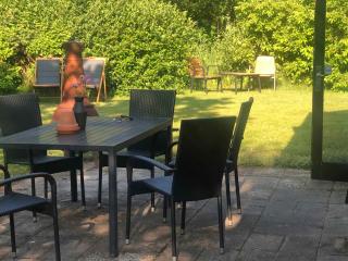 Lovely Holiday Home Near The Water - 1