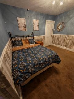 Double bedroom near Beamish Mash Museum DH9 - 3