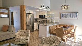 Harbor Cove 28 Beach & Pool Retreat: A cozy 3BR condo in scenic Harbor Springs, MI. - 0