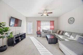 Serenity House 3 - 2