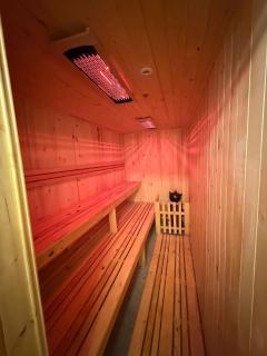 Suite privada con jacuzzi y zonas humedas - 2