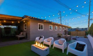 Movie Night 4BR Home with Projector Games & BBQ - 6