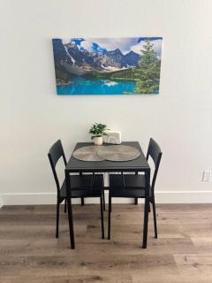 Near Airport, Hospital, MidTown, 58 TV - Apt 254 - 2