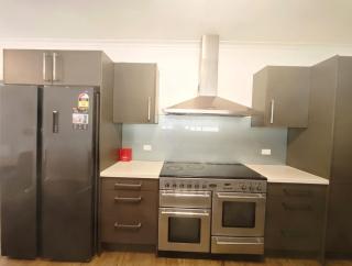 West Comfort-Near Train Airport Sunshine Hospital - 1