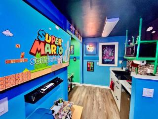 GameZone with PacMa Arcade, WiFi, Free Parking - 2