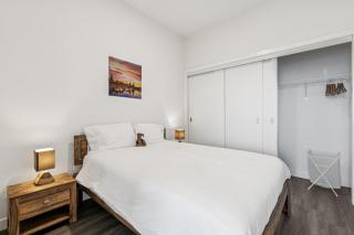 Executive 1-Bedroom Apartment in Calgary BLVD Beltline Building - 2