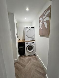 Ilayda Stays - 22 Alexandra Street - 9