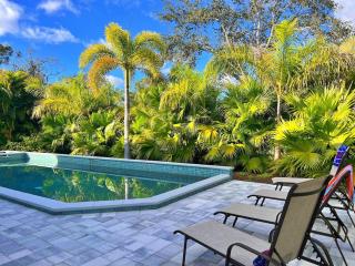 Oldsmar Bayview Oasis Pool Hot Tub Newly Remodeled Sleeps 8 - 9