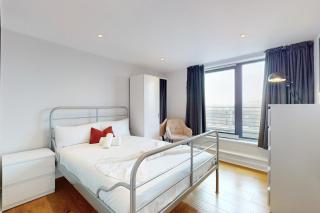 Penthouse Sanctuary with Wraparound Balcony - Pass the Keys - 6