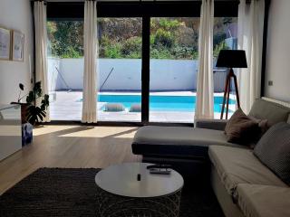 Stylish Modern Villa on the Outskirts of Sitges - 5