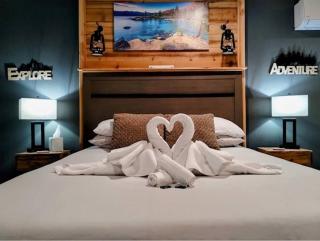 Tahoe Studio Spa with Hot Tub and Sauna - 5
