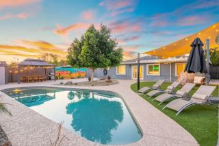5BR Heated Pool BBQ and Covered Patio - DT Phx - 0