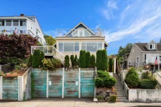 Water View Retreat w Near Beach Park & City - 3