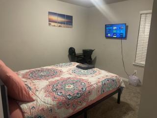 Perfect stay - Home in Manor - Fast WiFi - Cozy! - 4