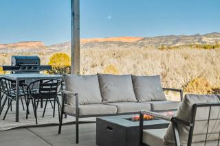 The Grove-River Cabin -Hot Tub- Family Home Near Bryce & Zion - 6