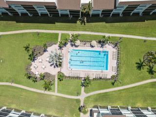 NEW 354 Gulf Water Views CoolCabana Beach Items - 4