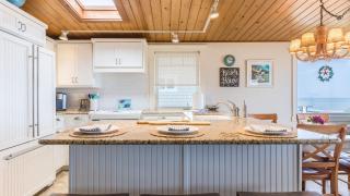 West Beach Wonderland by AvantStay Waterfront - 1