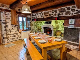 Maison de caractère au cœur du village - FR-1-582-546 - 7