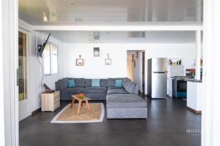 Fare Matairoa - 2BR Beach Cottage - 4