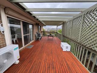 Far Horizons 13 Trigg St Port Elliot Coastal Views- Linen Included - 7