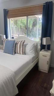 7 Pet-Friendly Beachside Bungalow 3BR350m to Sand - 9