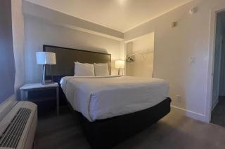 Baymont Inn & Suites by Wyndham Tempe University/Phoenix - 1