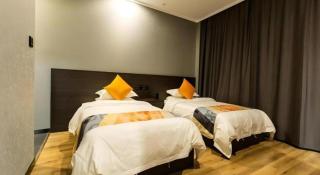 Shell Hotel Shanxi Fenyang Xinhuacun Town Fen Distillery - 1