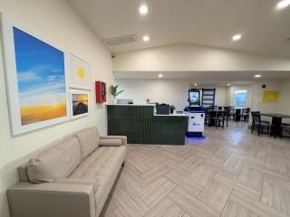 Days Inn & Suites by Wyndham Flagstaff I-40 - 2