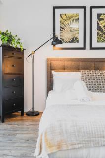 Comfy 1BD Aprt with Pool,Tennis & Gym - 1