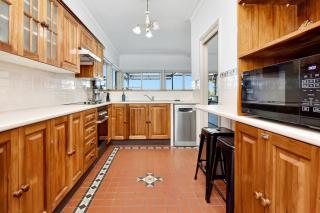 Lakehouse on Alexander - 4
