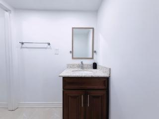 Cozy & Bright Rooms in Walkout Basement - UPDATED in 2026 - 3