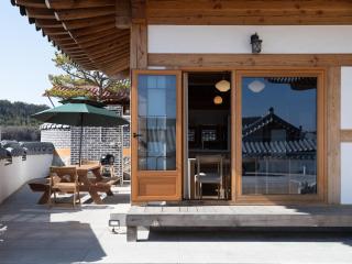 Luxury Hanok Gagaharang - 2