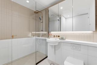 Cloud 60 Luxury 2BR Above the City Lights - 5