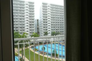 Cozy 1BR Staycation with Pool and near MOA - 6