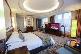 Grand Soluxe Zhongyou Hotel - 4