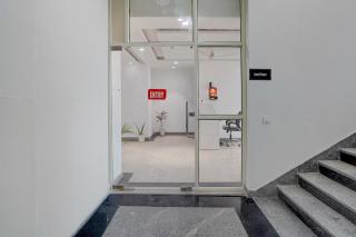 FabHotel Cozy Stay - 9