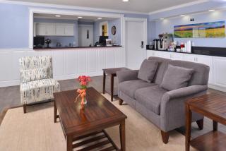 Americas Best Value Inn & Suites-Birch Run - 2