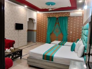 Moon Palace Hotel Lahore - 7