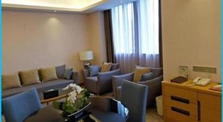 GreenTree Eastern Bijie Qixingguan Zhaoshanghuayuan Hotel - 3