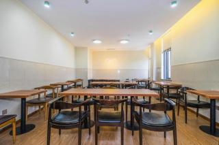 James Joyce Coffetel·Shanghai Jinshan City Beach Bailian Shopping Center - 1