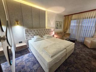 Hotel Bellevue - Metropol Lake Resort - 9