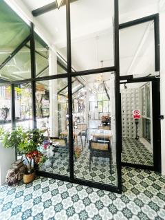 SYRI Boutique Guesthouse Restaurant & Cafe - 2