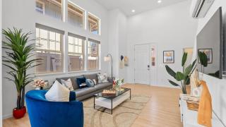 Sleeps 16 2 Homes Ocean Views Shared Pool Gym Near the Beach AvantStay - 6